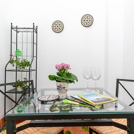 Anna - Triana Apartment Севиля Екстериор снимка