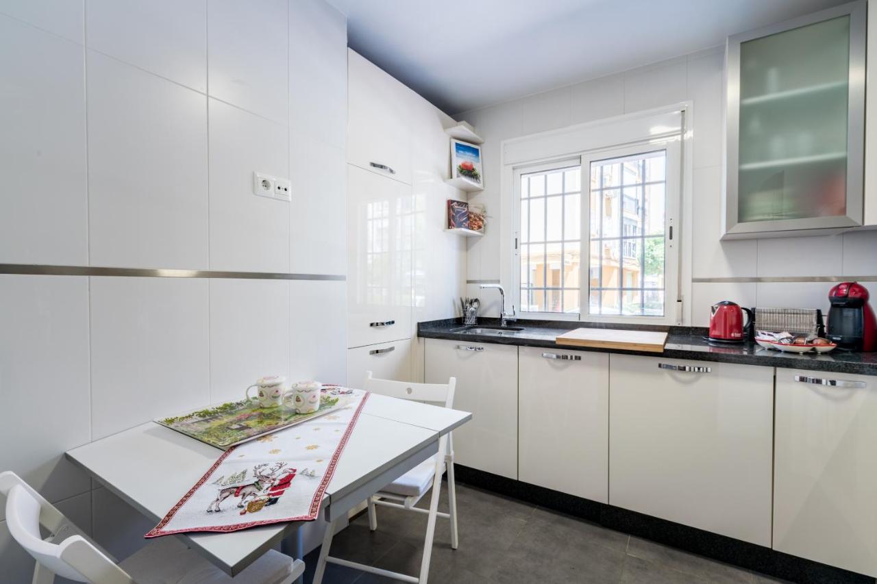 Anna - Triana Apartment Севиля Екстериор снимка