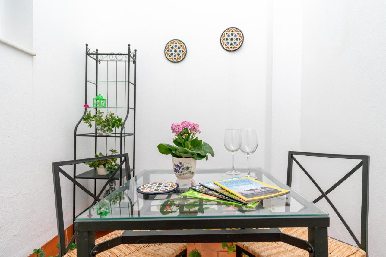 Anna - Triana Apartment Севиля Екстериор снимка